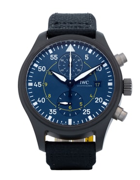 Browse our selection of automatic watches from prestigious brands such as Blancpain, Bell & Ross, Breitling and Rolex.